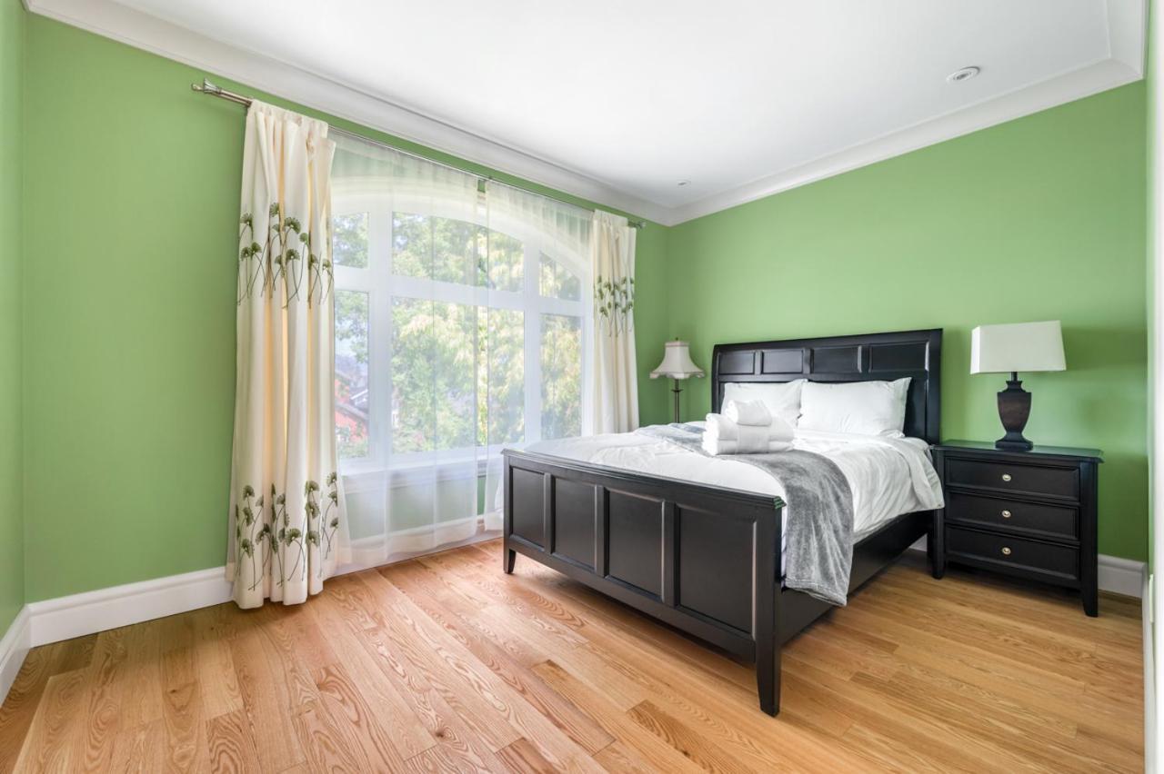 Vancouver Haven: Luxurious Private Bedroom Near Attractions エクステリア 写真
